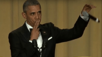 obama-mic-drop-